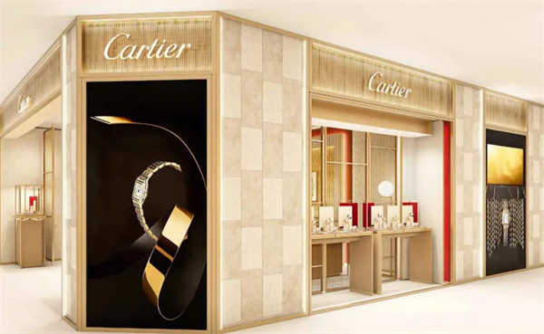 卡地亚手表进灰了原因是啥