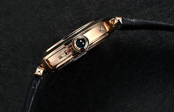 卡地亚手表进灰了怎么解决